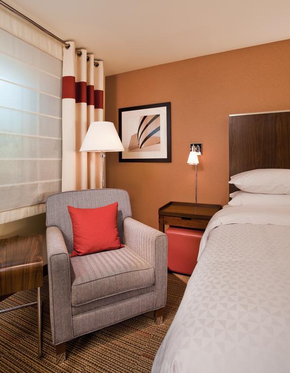 Four Points By Sheraton Houston Citycentre Екстериор снимка