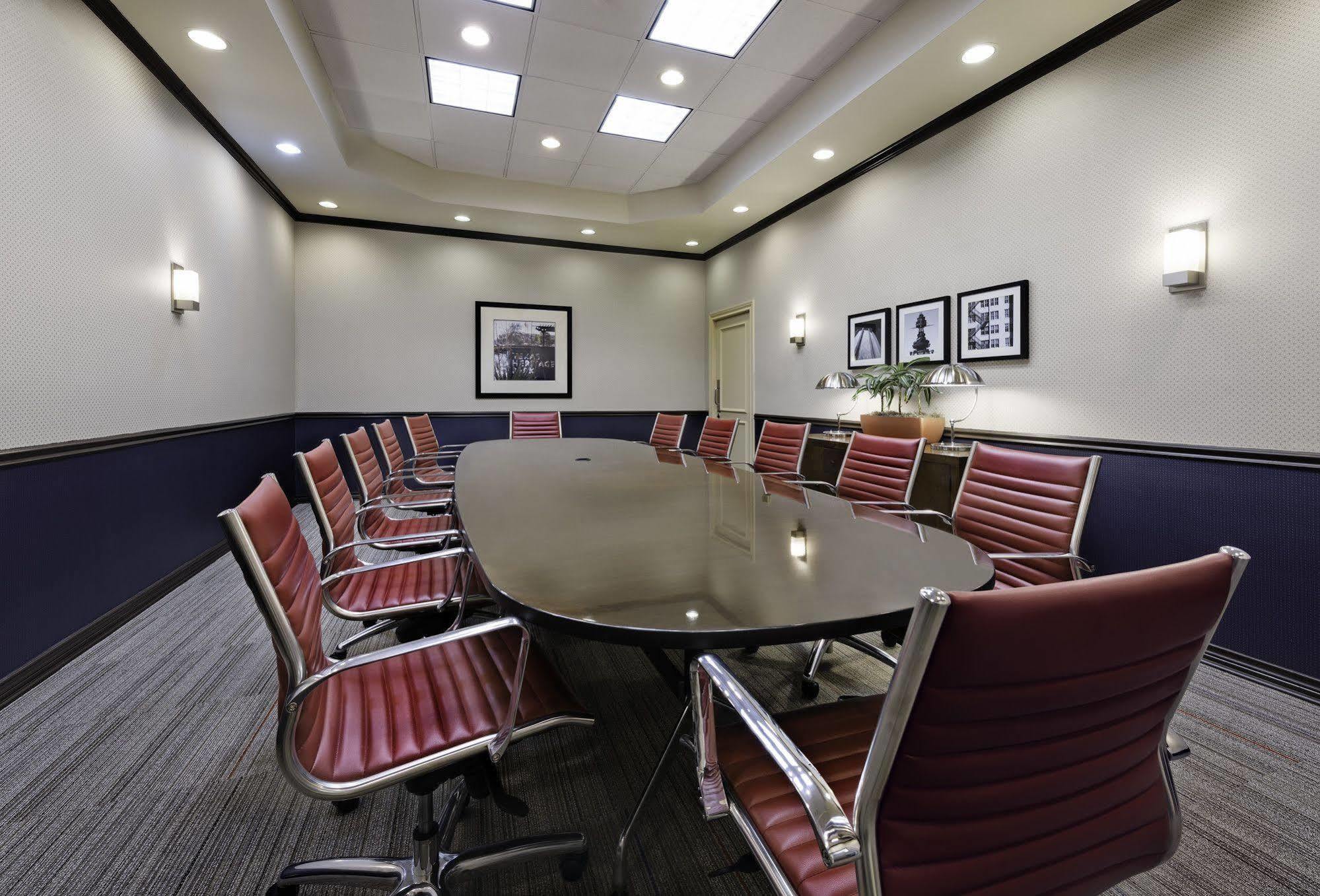Four Points By Sheraton Houston Citycentre Екстериор снимка